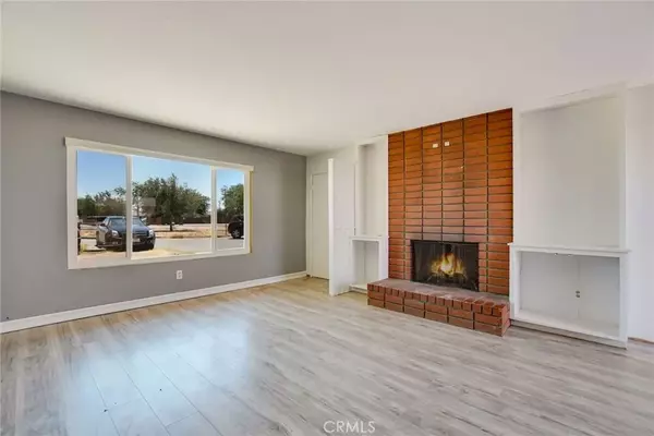 Apple Valley, CA 92308,13388 Mohawk Road