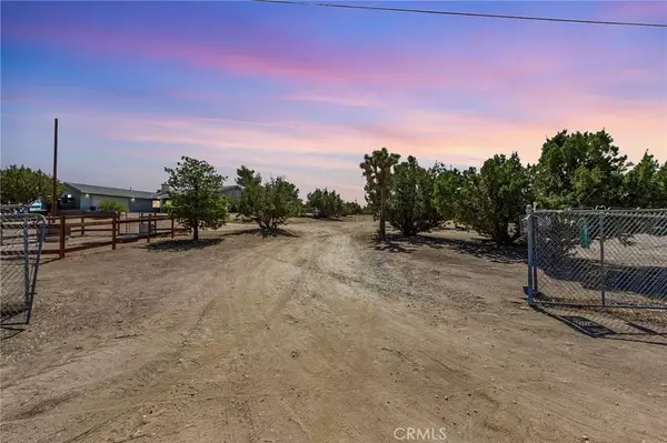 Oak Hills, CA 92344,10971 Adobe Road