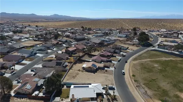 Helendale, CA 92342,26615 Voyage