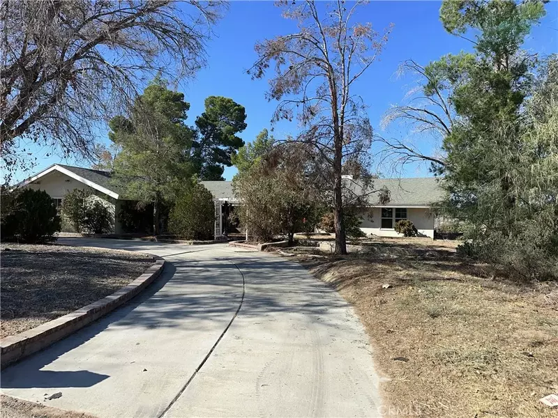 21265 Pine Ridge Avenue, Apple Valley, CA 92307