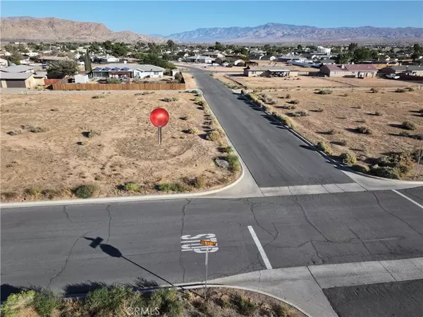 Apple Valley, CA 92307,0 Niadi