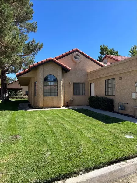 11687 Maple Street, Apple Valley, CA 92308