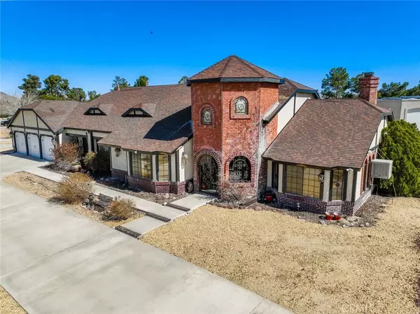 13889 Olathe Road, Apple Valley, CA 92307