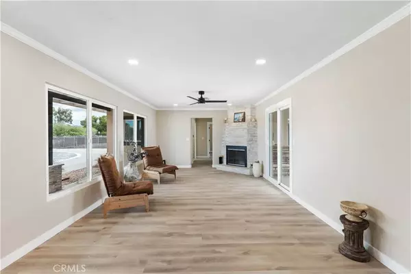 Apple Valley, CA 92307,21073 Thunderbird