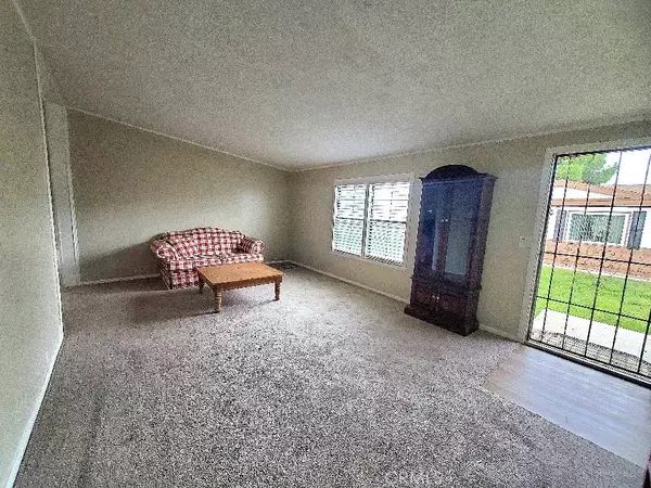 Apple Valley, CA 92308,21621 Sandia #71