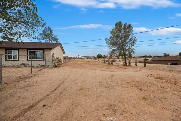 Victorville, CA 92394,15637 Topango Road