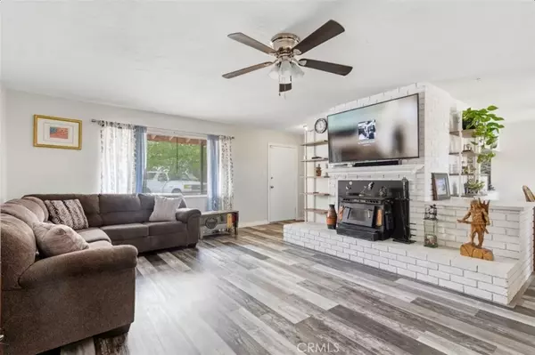 16264 Saint Timothy, Apple Valley, CA 92307