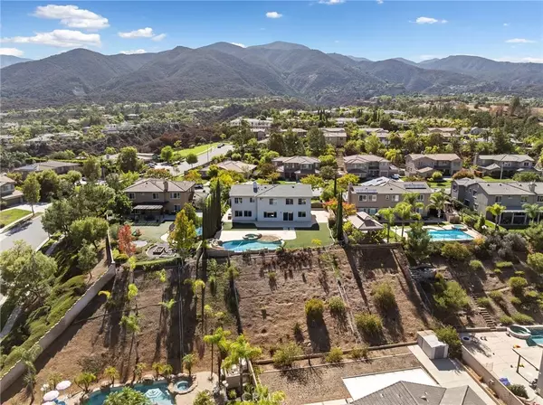 Corona, CA 92881,1657 Via Galicia