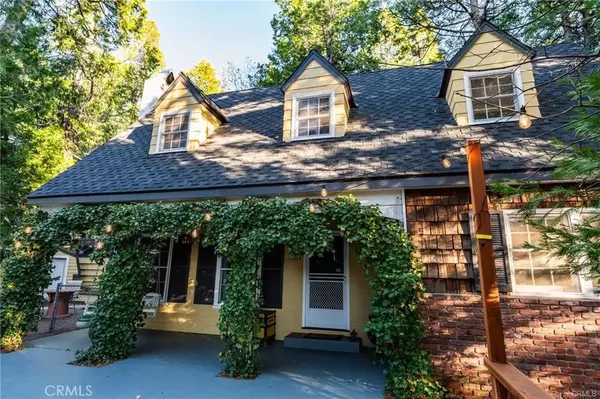 Lake Arrowhead, CA 92352,222 Holiday Drive