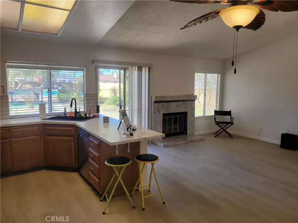 Victorville, CA 92392,11584 Maple Valley