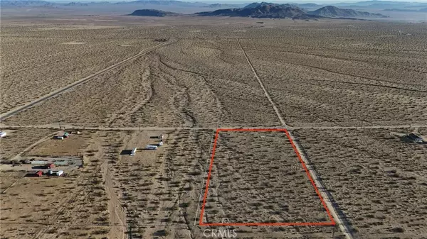 747 Joshua Tree, Johnson Valley, CA 92285