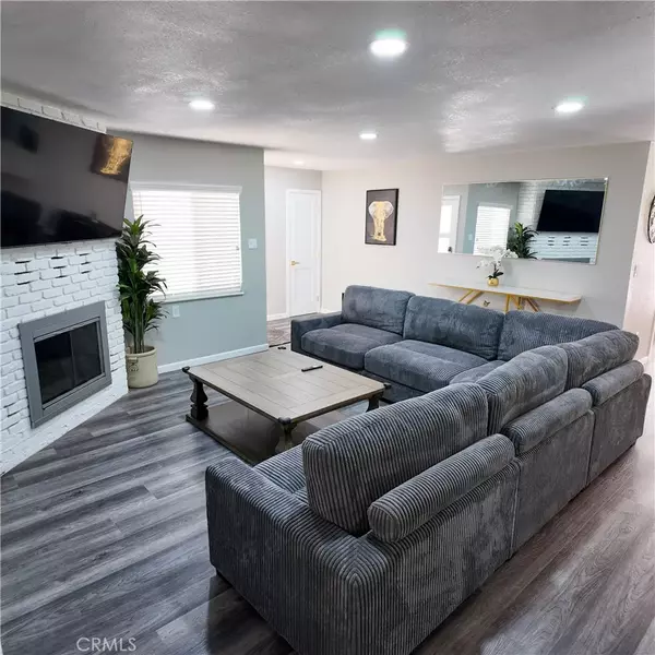 Apple Valley, CA 92307,18328 Symeron