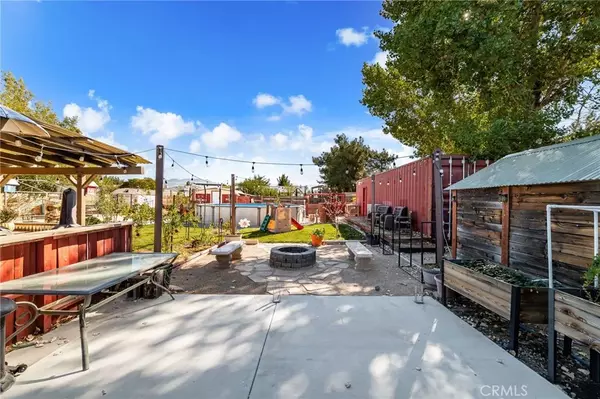 Hesperia, CA 92345,18073 Westlawn