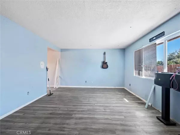 Hesperia, CA 92345,16003 Chestnut Street