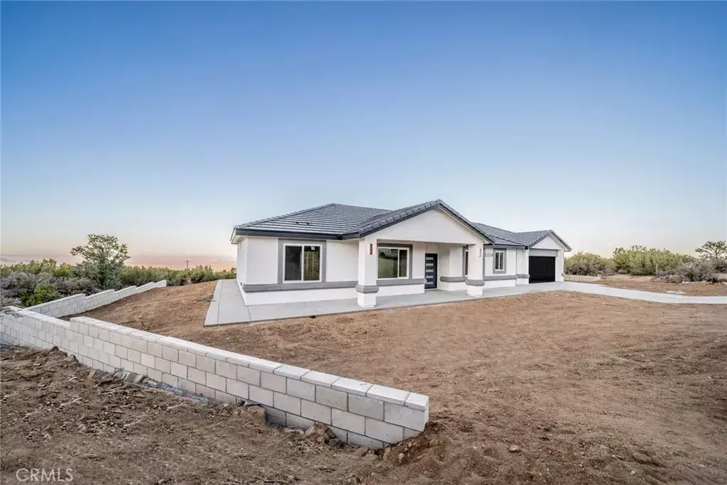 Pinon Hills, CA 92372,1114 Hollister