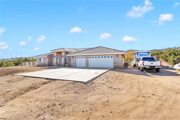 Pinon Hills, CA 92372,2909 Silver Ridge Drive