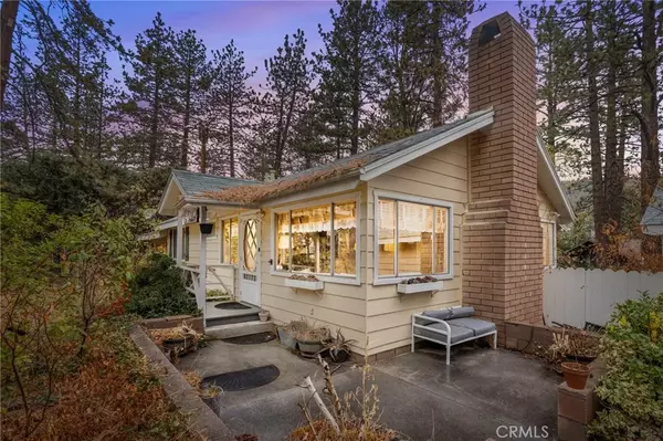 Wrightwood, CA 92397,2046 Thrush