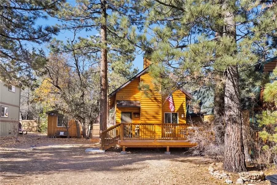 788 Imperial, Sugarloaf, CA 92386