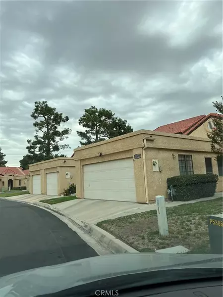 11675 Maple St, Apple Valley, CA 92308