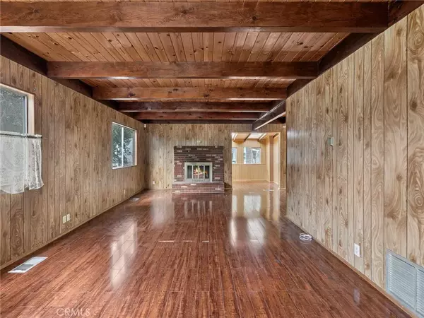 Wrightwood, CA 92397,1725 Linnet