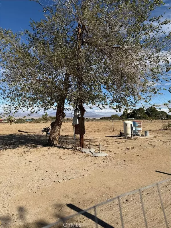 Lucerne Valley, CA 92356,9353 Cody Road