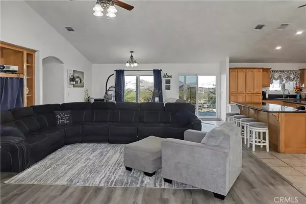 Lucerne Valley, CA 92356,30788 Buenos Aires