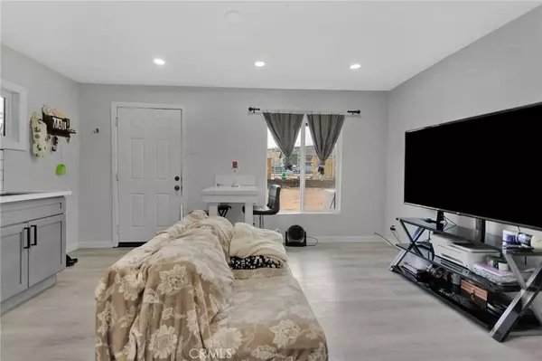 Barstow, CA 92301,112 May Ave