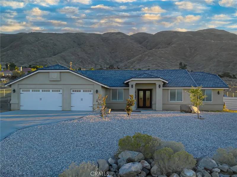 22227 Skyline, Apple Valley, CA 92308