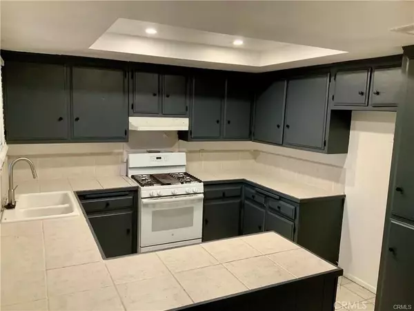 Hesperia, CA 92345,16355 Fir Street