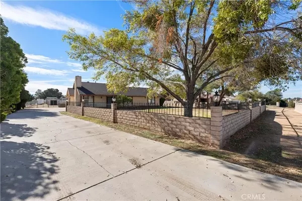 Apple Valley, CA 92307,18891 Shoshonee Road