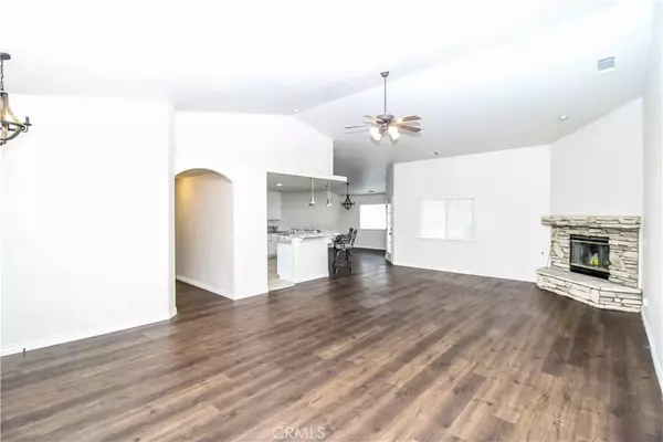 Victorville, CA 92395,17772 Pebble Beach