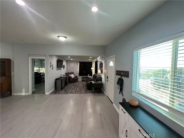 Apple Valley, CA 92308,20240 Juniper