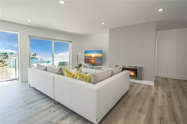 31561 Table Rock Drive #102, Laguna Beach, CA 92651