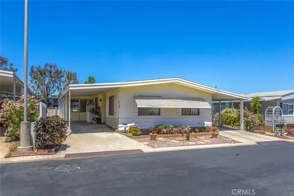 Corona, CA 92882,924 Whitecliff