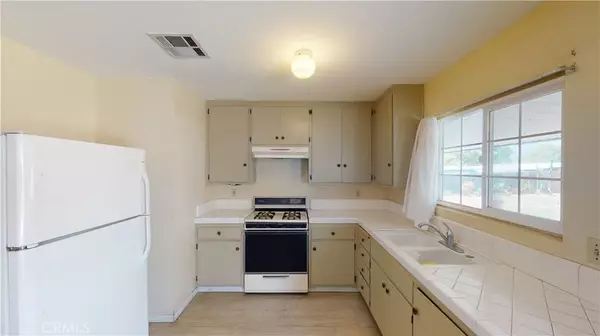 Corona, CA 92881,19077 Stroh Avenue