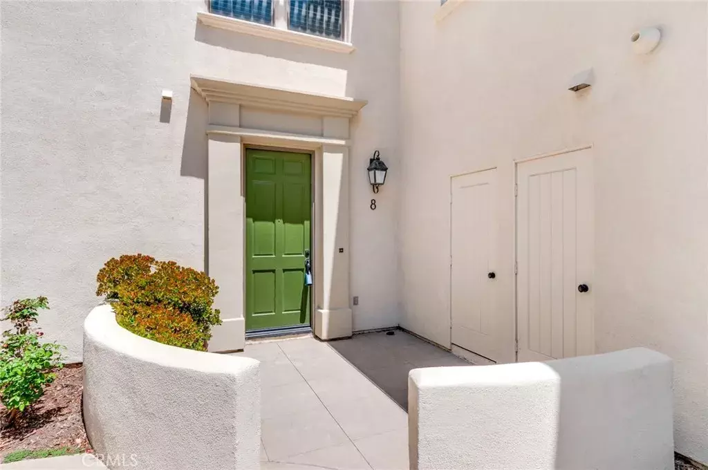 Ontario, CA 91761,3268 S Westmont Lane #8