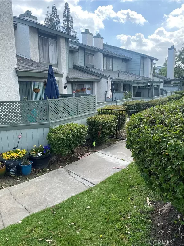 2008 E 5th Street, Ontario, CA 91764