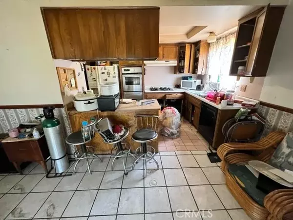 Corona, CA 92879,462 Newhall Drive