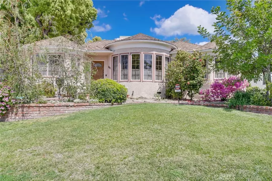 2025 W Kenneth Road, Glendale, CA 91201