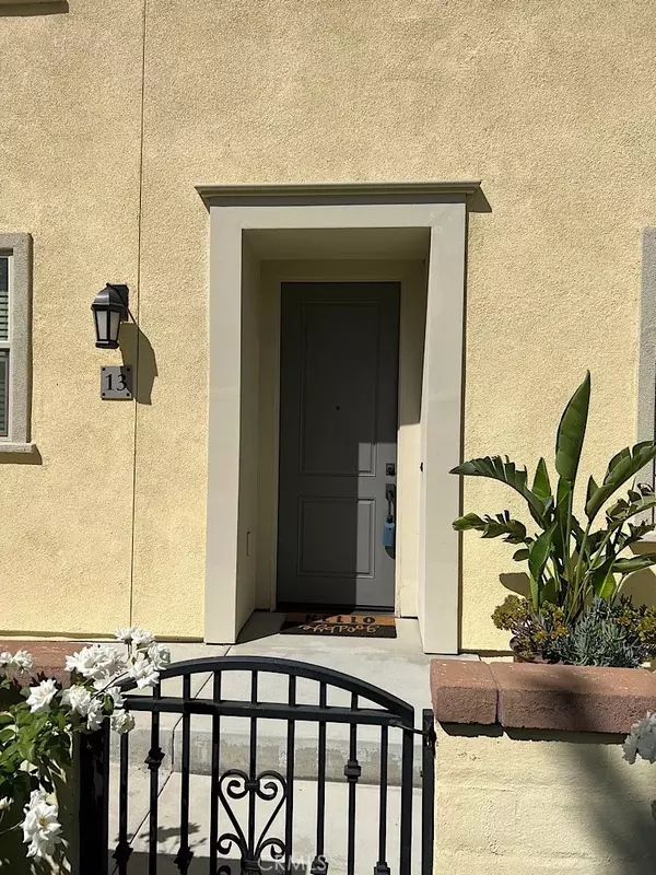 Ontario, CA 91761,3290 E Yountville Drive #13