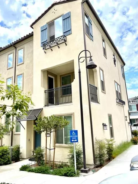 Yorba Linda, CA 92886,4310 Poppy Lane
