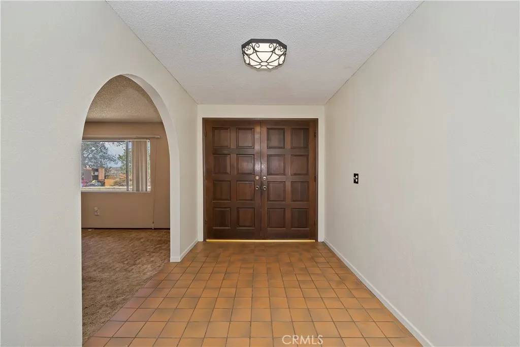 Lake Mathews, CA 92570,16085 Amalfi Drive
