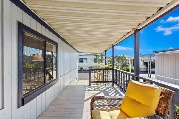 Vista, CA 92083,1333 Olive #75