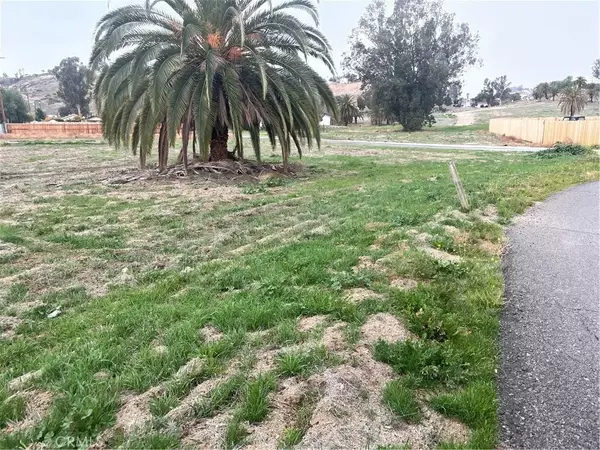 Lake Elsinore, CA 92530,0 McBride