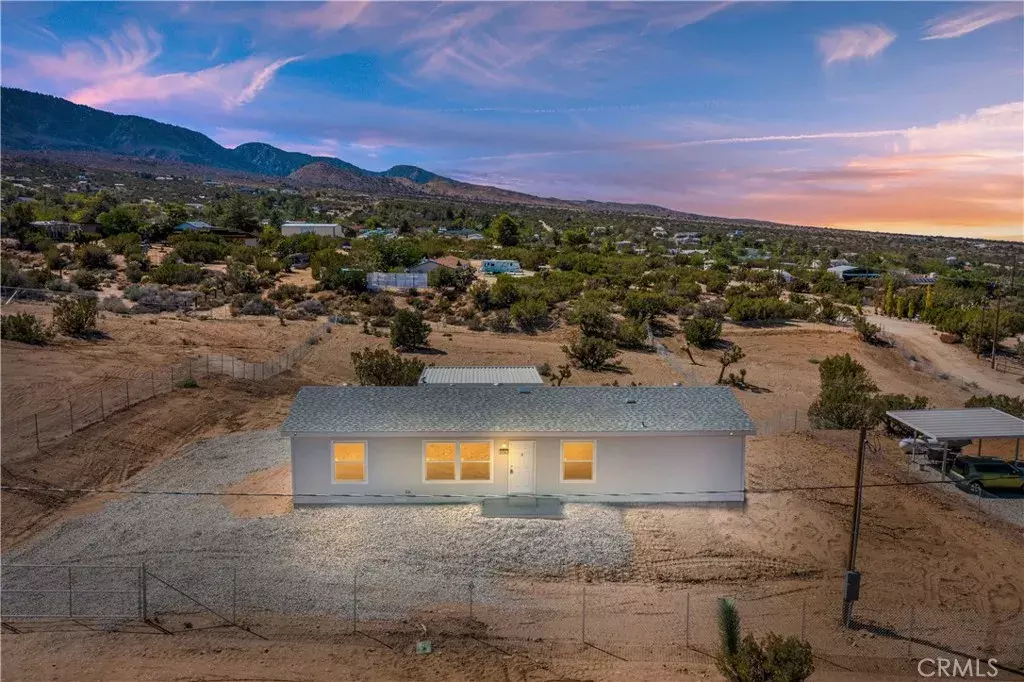 Pinon Hills, CA 92372,9764 Oasis Road