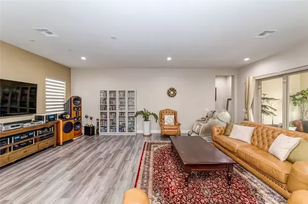 Brea, CA 92823,392 Carolina Drive