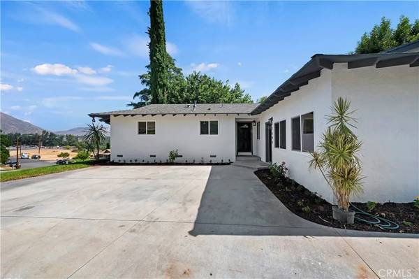 Colton, CA 92324,2699 Maryknoll Drive