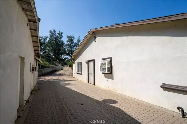 Bloomington, CA 92316,11164 Locust Avenue