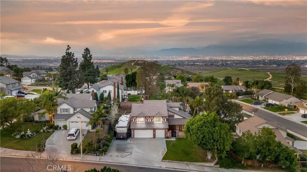 11233 Cadbury Drive, Riverside, CA 92505