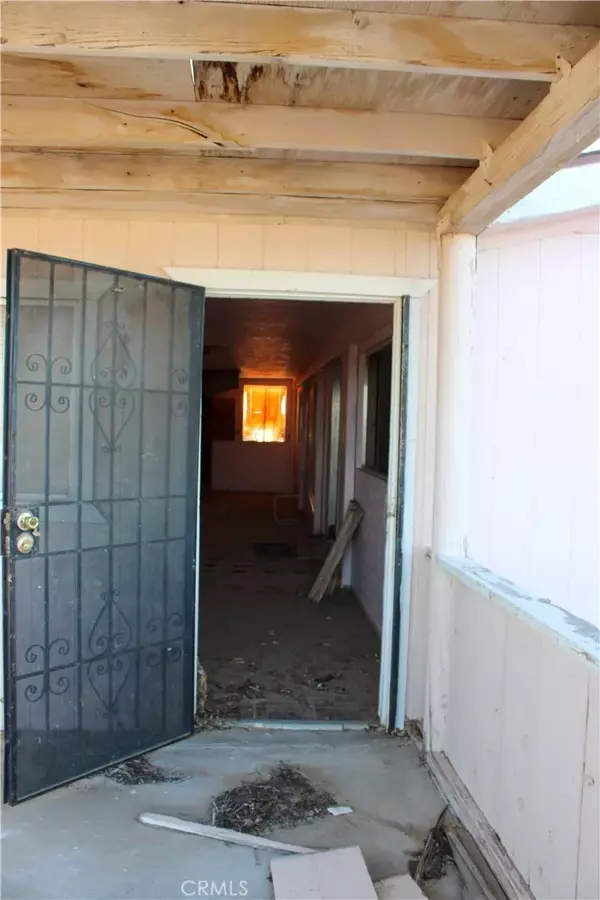 29 Palms, CA 92277,67776 Venus Street